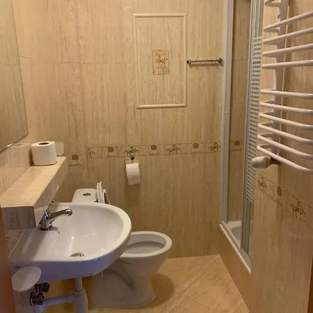 Aida Rum i privatbostad Mielno (Koszalin)